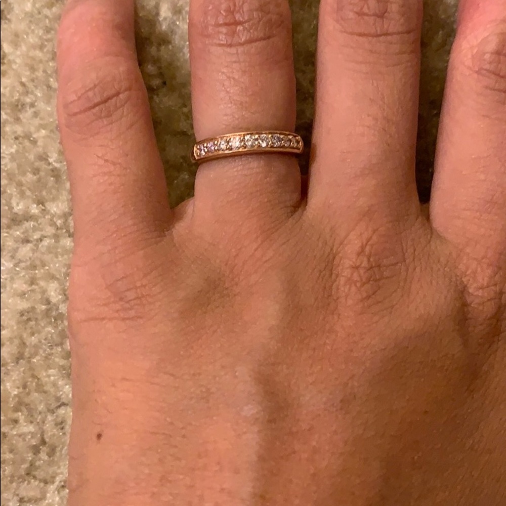 Diamond ring